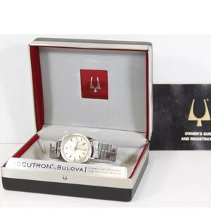 *VINTAGE* - 1966 BULOVA ACCUTRON ASSYMETRICAL TUNING FORK 214 - CASE & BOOK